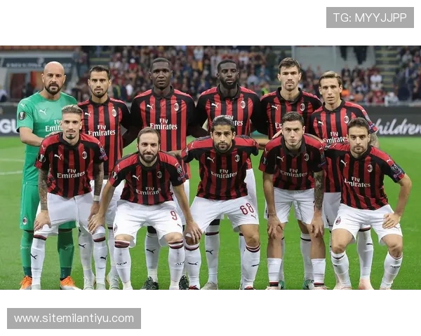 关注AC米兰官方最新消息掌握球队训练营和备战情况